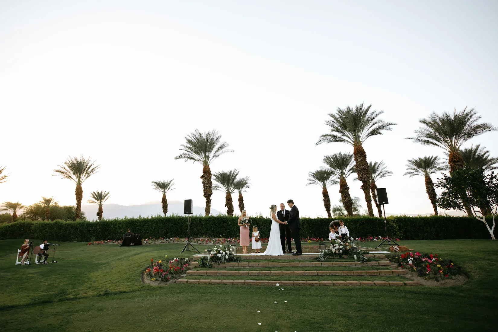 Modern_Golf_Club_Wedding_in_Palm_Springs_028.jpg